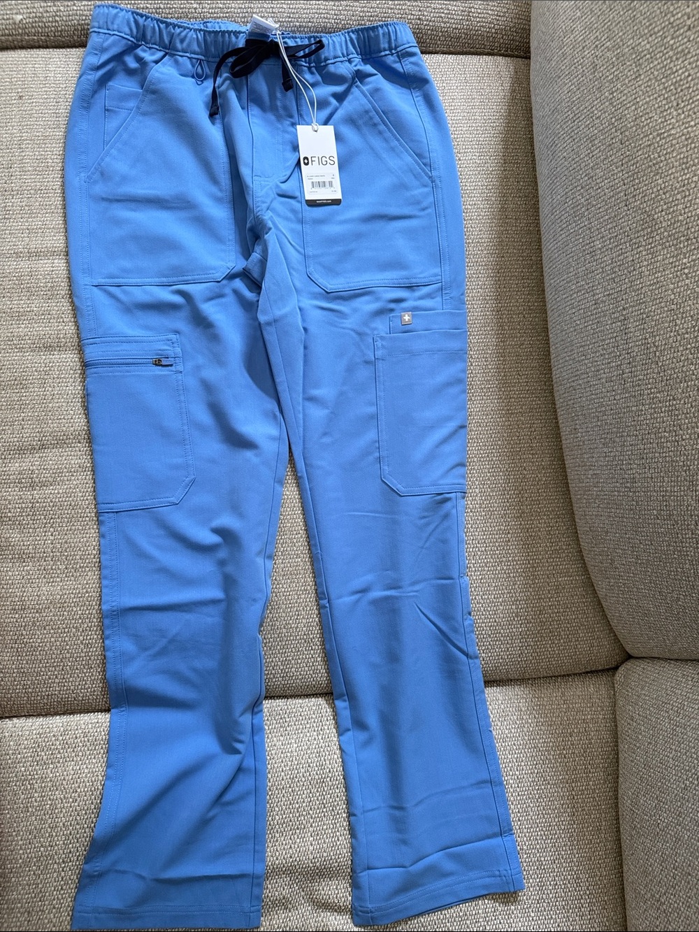 Figs Men’s Ceil Blue Cargo Scrub Pants